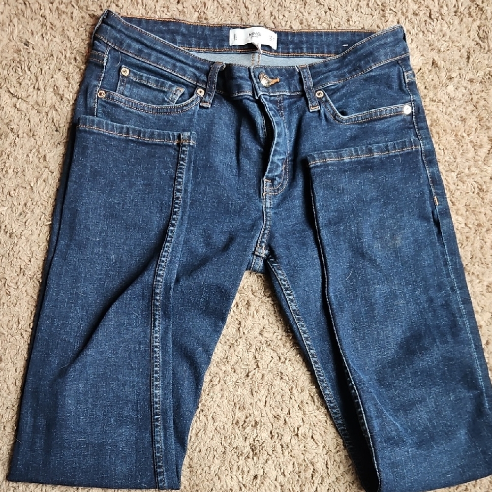 Brand- MNG (MANGO). Size- 6. Color- Dark Wash.